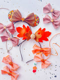 Leaf Acorn Bow